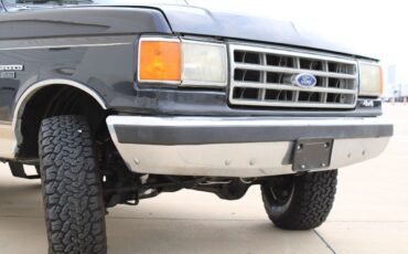 Ford-Bronco-1988-11