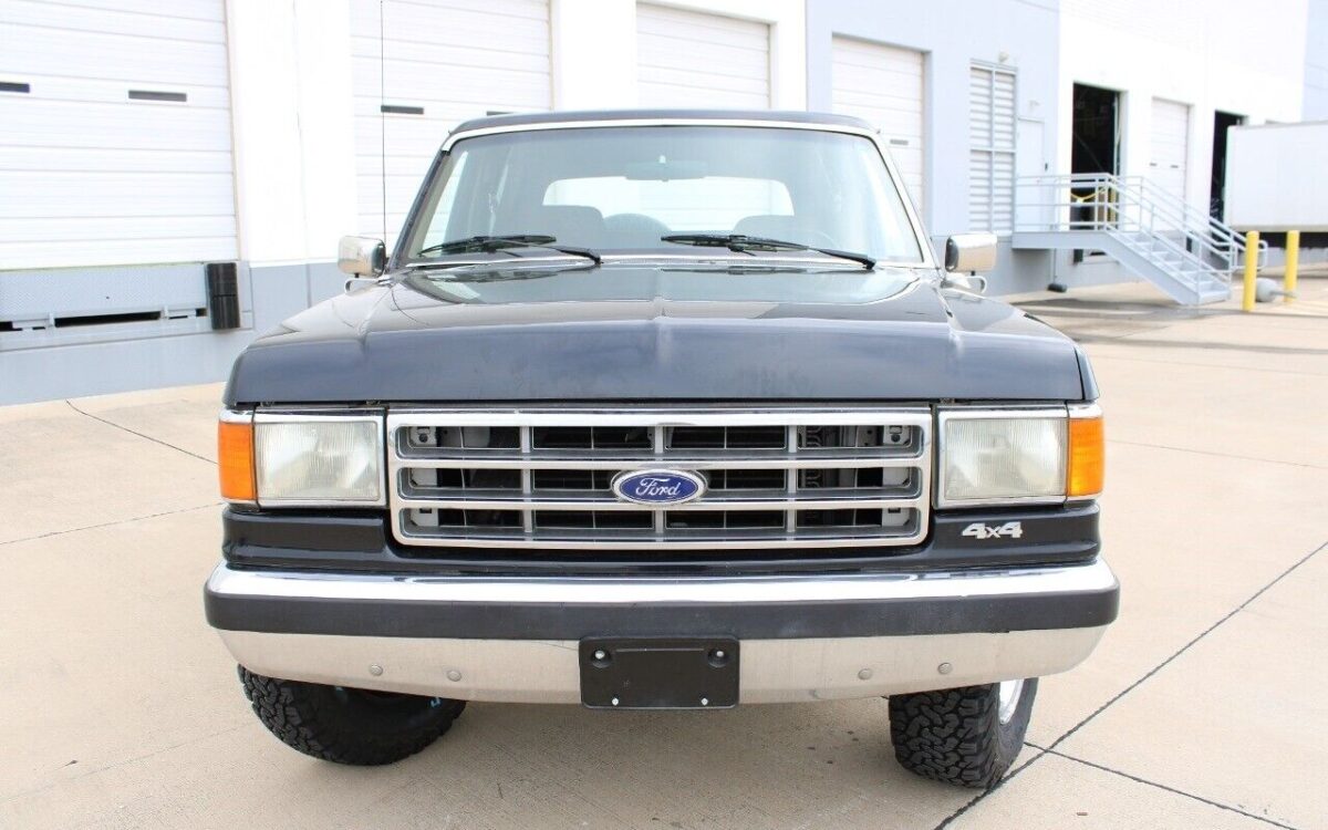 Ford-Bronco-1988-7