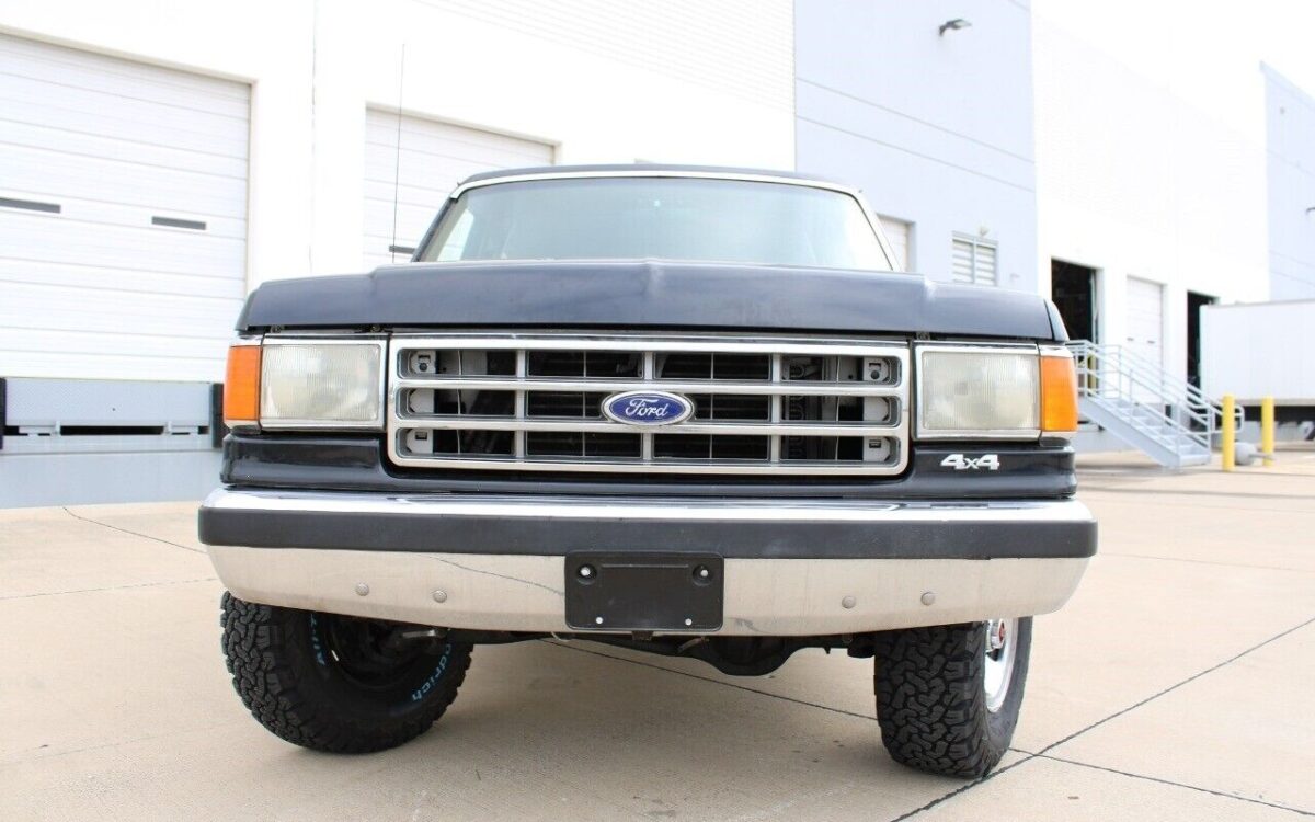 Ford-Bronco-1988-8