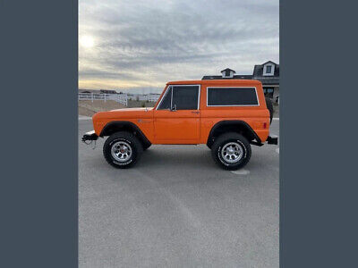 Ford-Bronco-SUV-1977-2