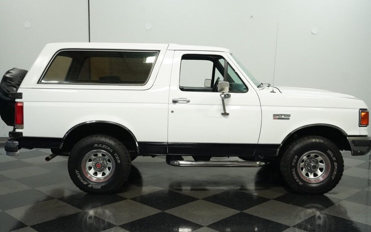 Ford-Bronco-SUV-1989-11