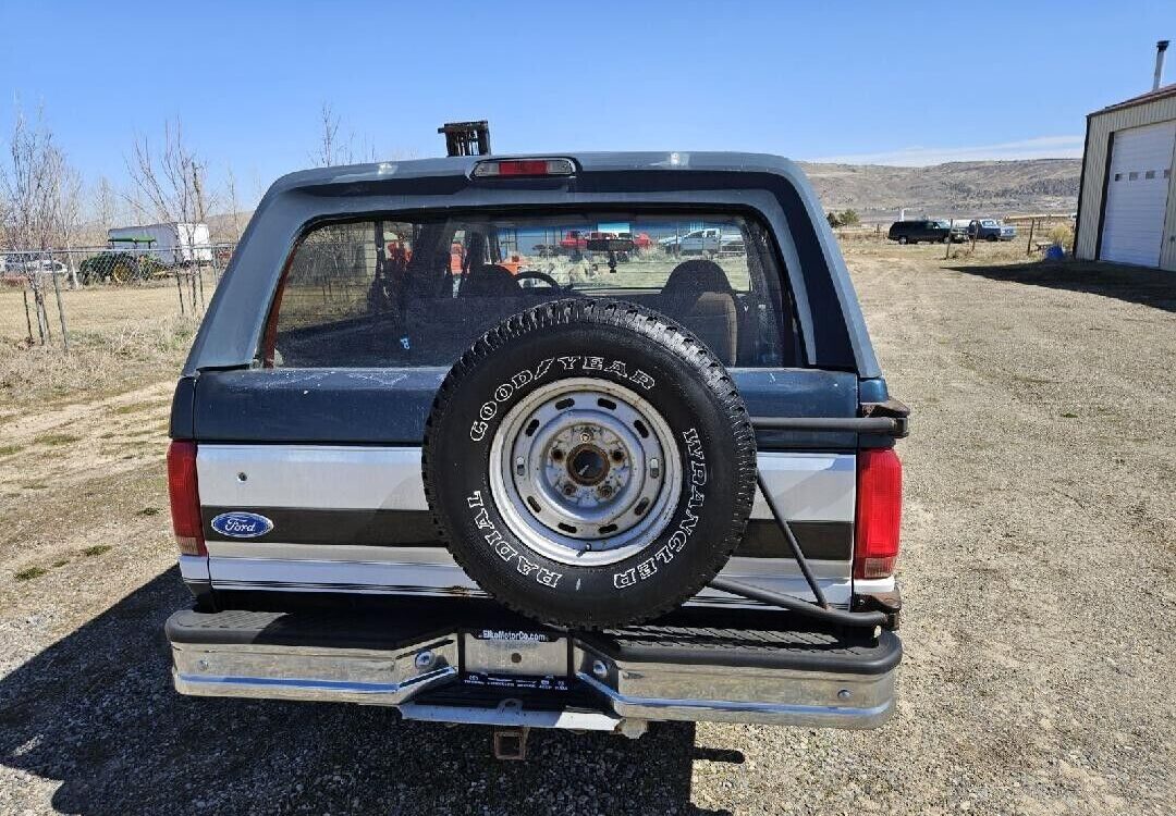 Ford-Bronco-SUV-1994-2