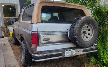 Ford-Bronco-xlt-1984-4