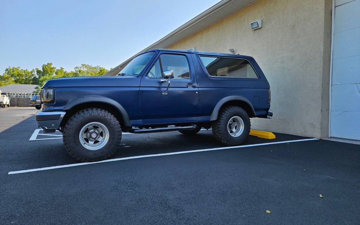 Ford-Bronco-xlt-1987-5