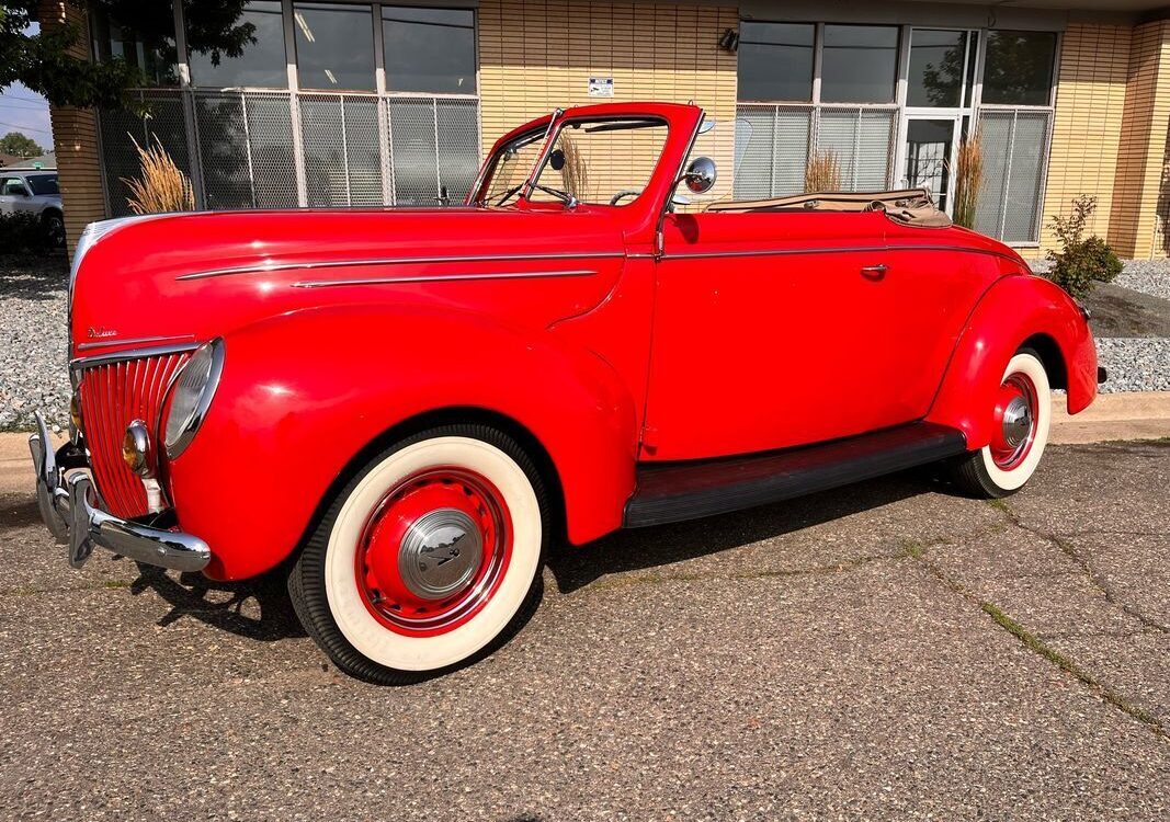 Ford-Deluxe-Convertible-1939-12