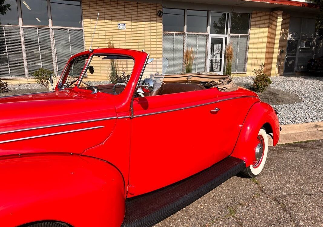 Ford-Deluxe-Convertible-1939-14