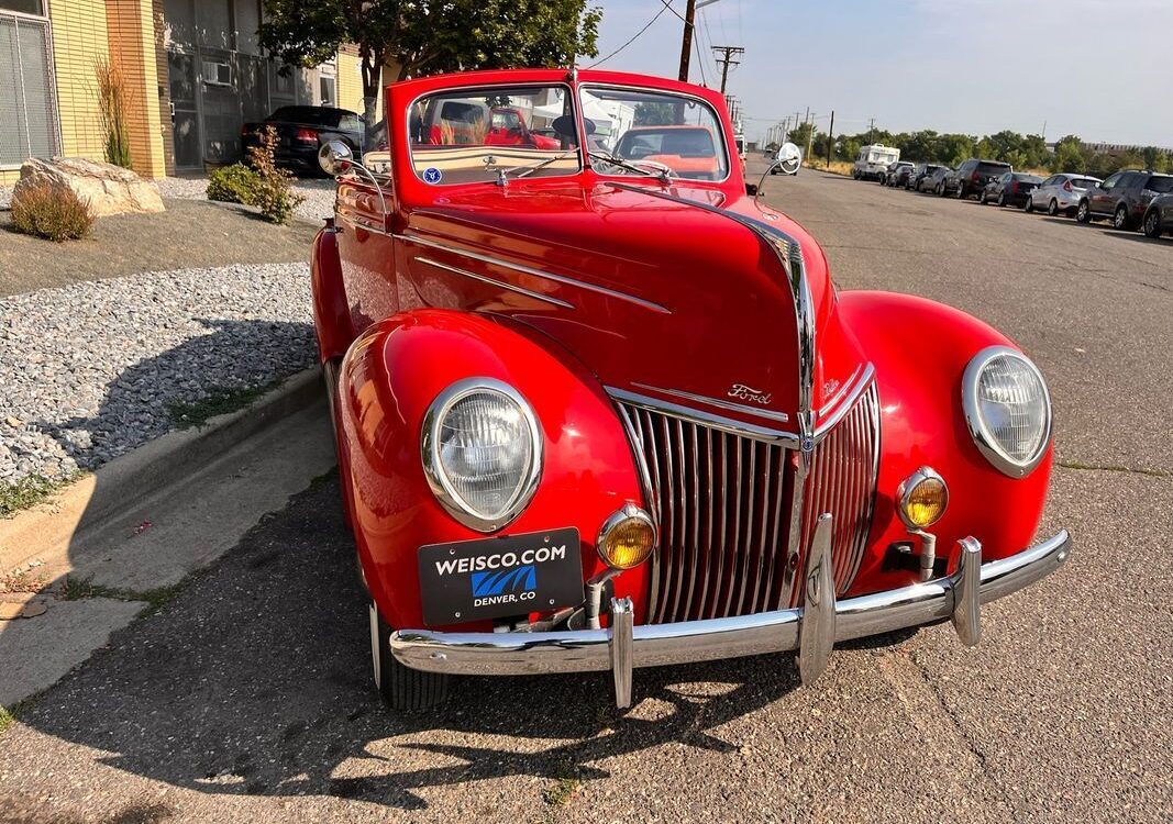 Ford-Deluxe-Convertible-1939-16