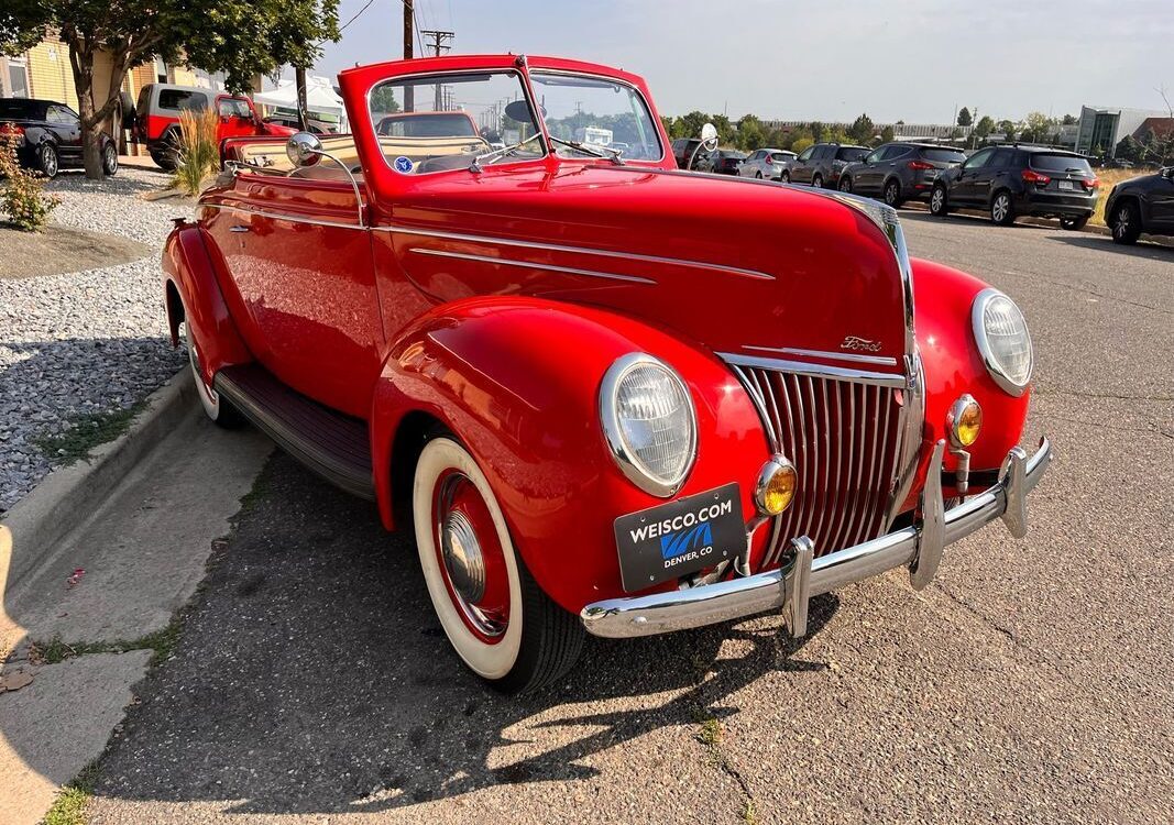 Ford-Deluxe-Convertible-1939-19