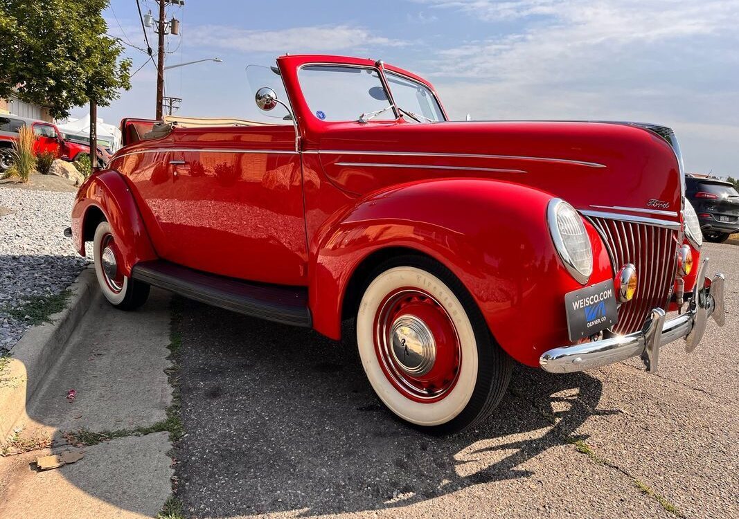 Ford-Deluxe-Convertible-1939-20