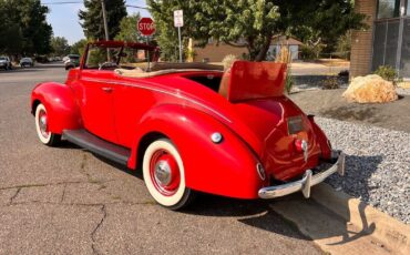 Ford-Deluxe-Convertible-1939-22