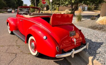 Ford-Deluxe-Convertible-1939-23