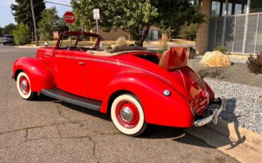 Ford-Deluxe-Convertible-1939-28