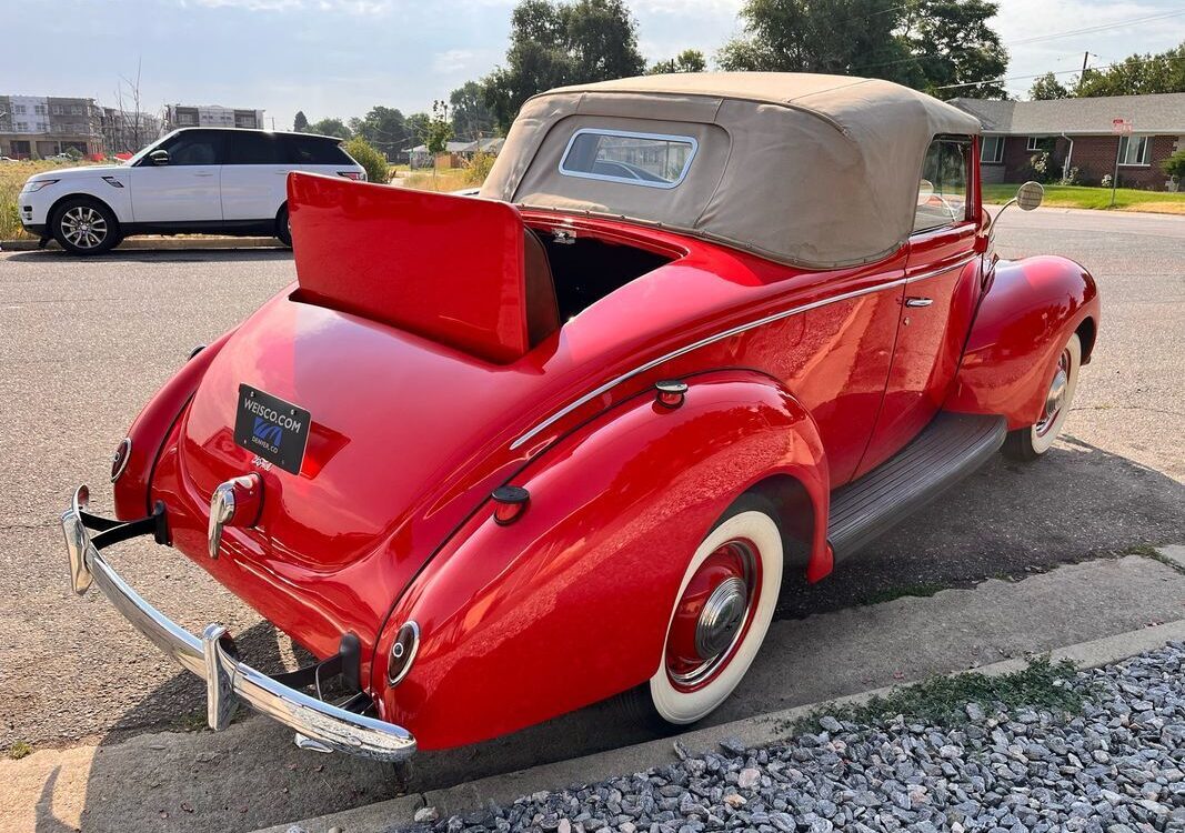 Ford-Deluxe-Convertible-1939-3