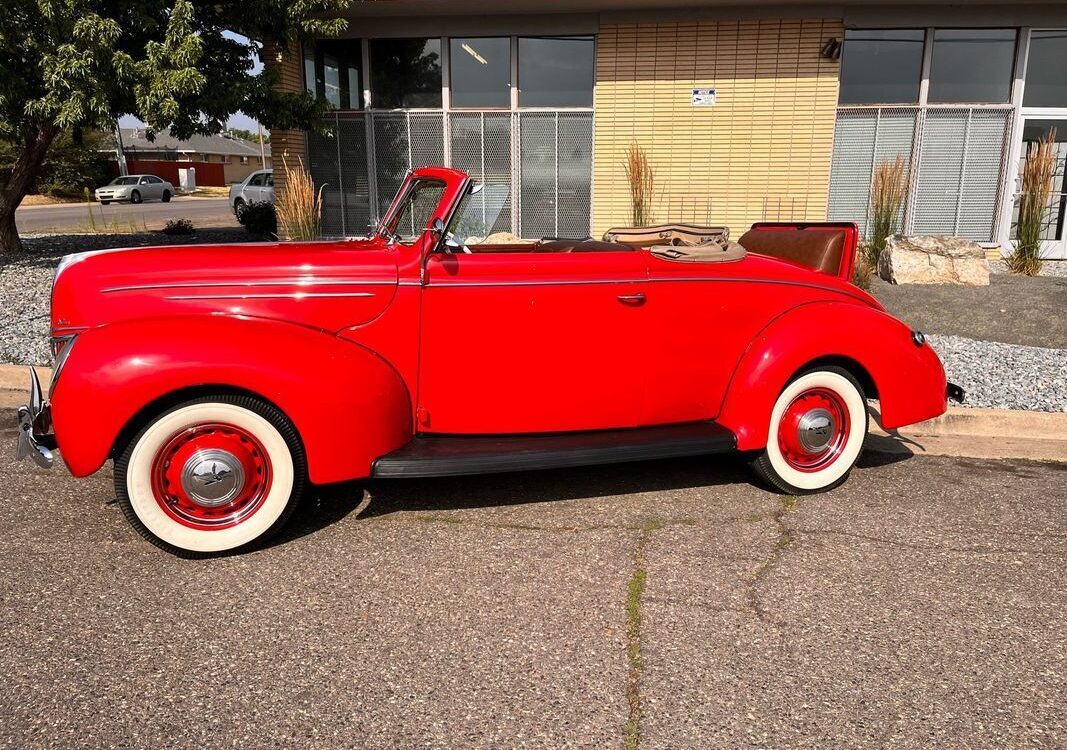 Ford-Deluxe-Convertible-1939-31