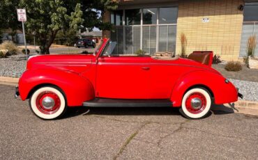 Ford-Deluxe-Convertible-1939-33