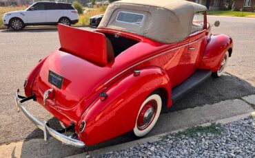 Ford-Deluxe-Convertible-1939-39