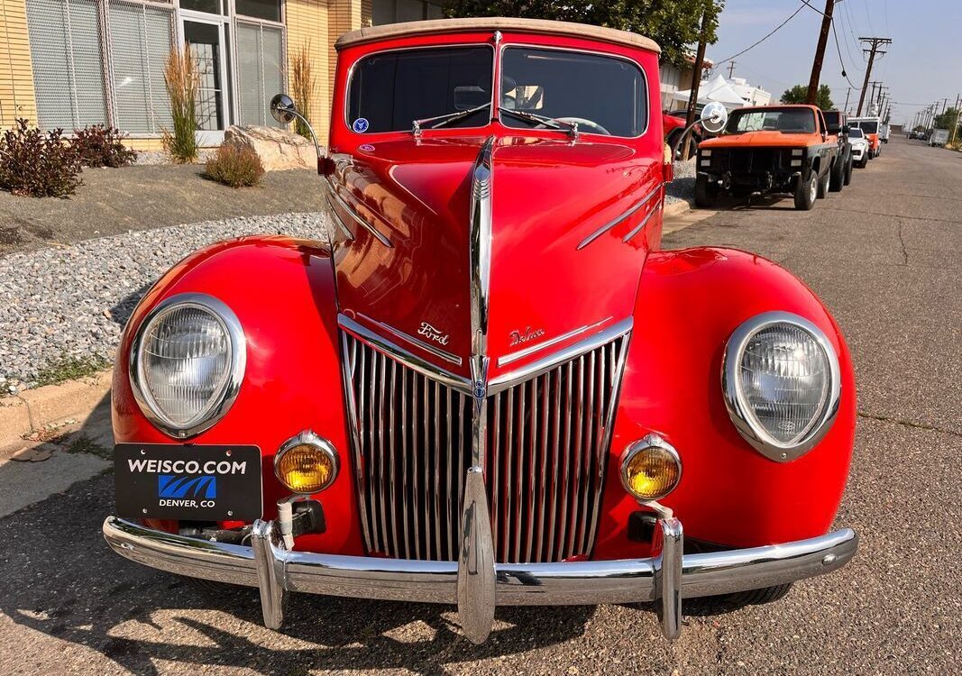 Ford-Deluxe-Convertible-1939-5