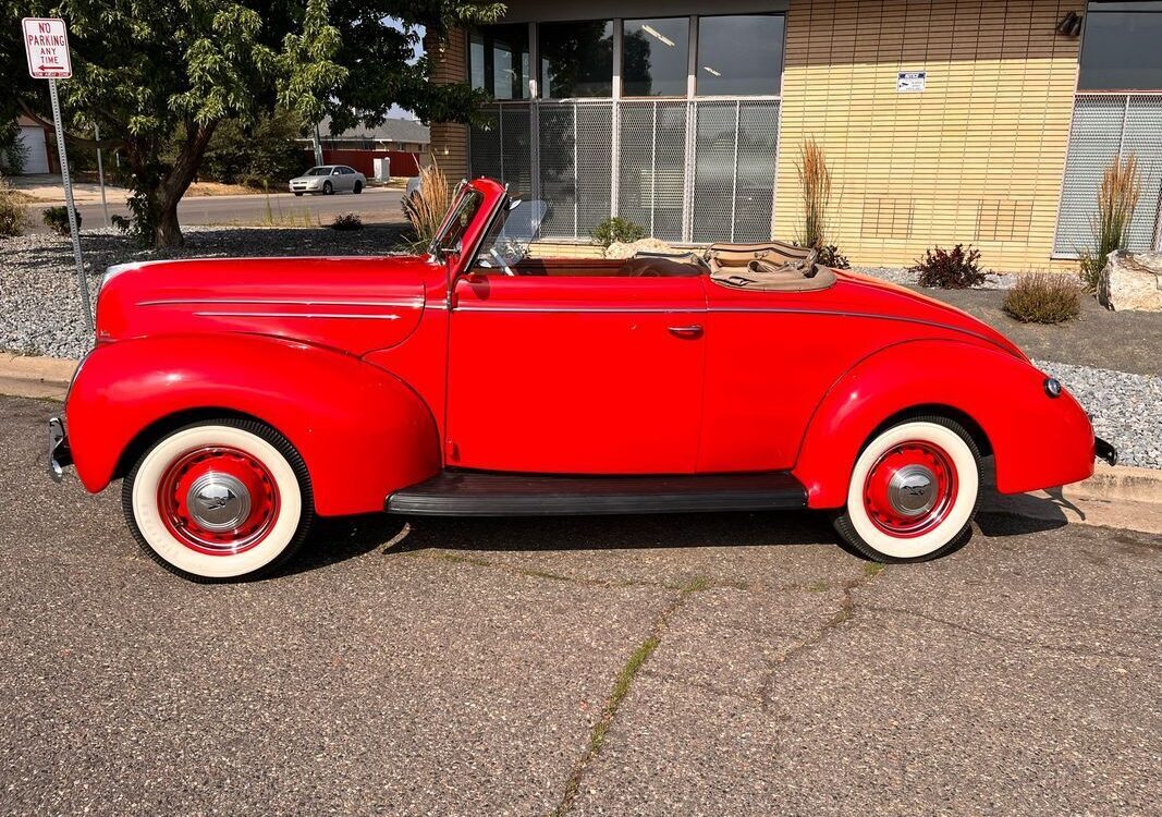 Ford-Deluxe-Convertible-1939-9