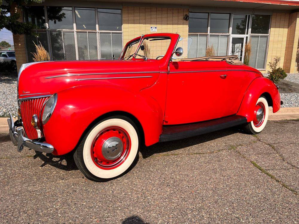 Ford-Deluxe-convertible-1939-13