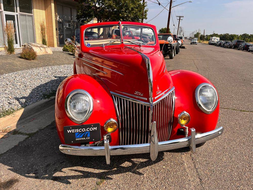 Ford-Deluxe-convertible-1939-17