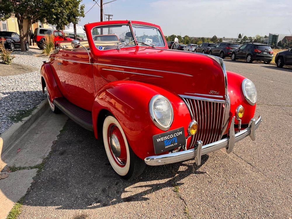 Ford-Deluxe-convertible-1939-18