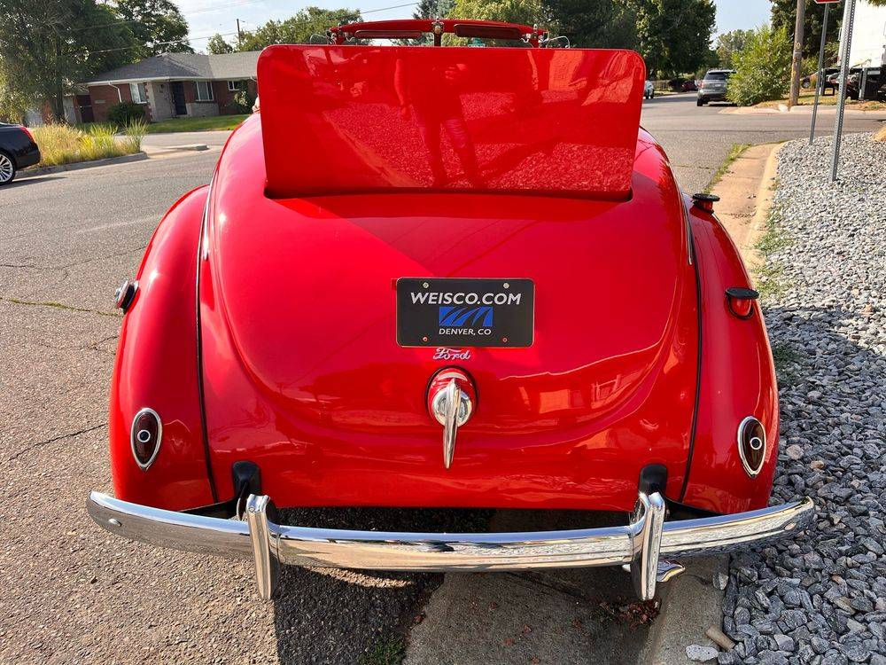 Ford-Deluxe-convertible-1939-20