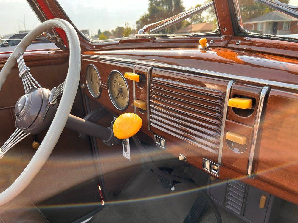 Ford-Deluxe-convertible-1939-9