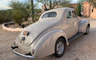 Ford-Deluxe-coupe-1939-3