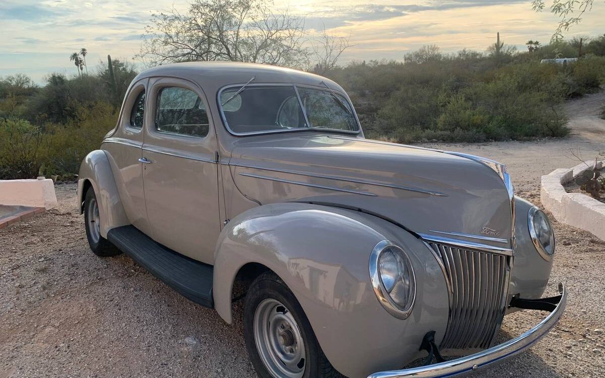 Ford-Deluxe-coupe-1939-6