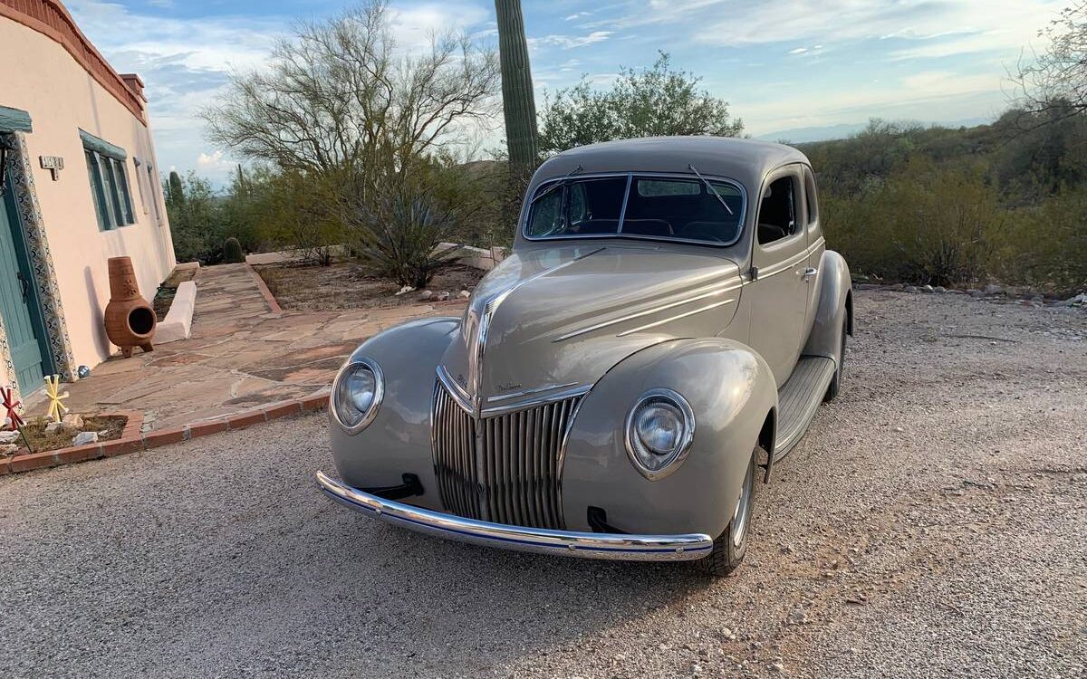 Ford-Deluxe-coupe-1939-8