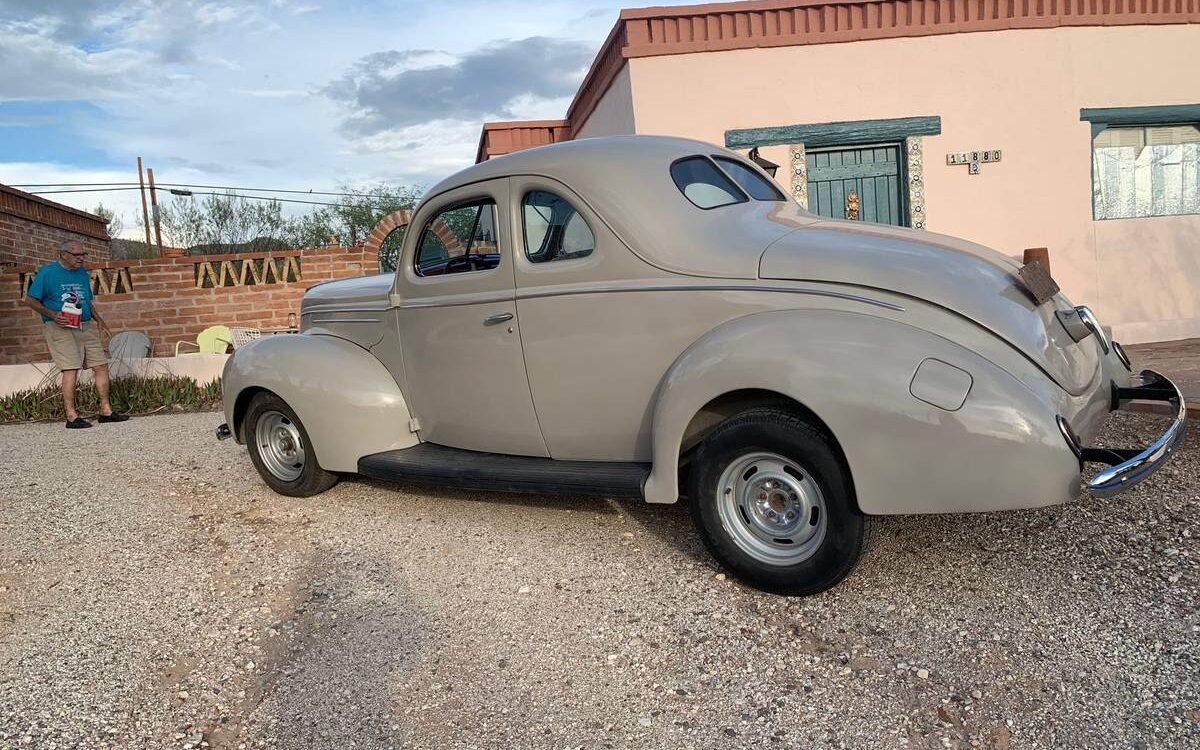 Ford-Deluxe-coupe-1939-9