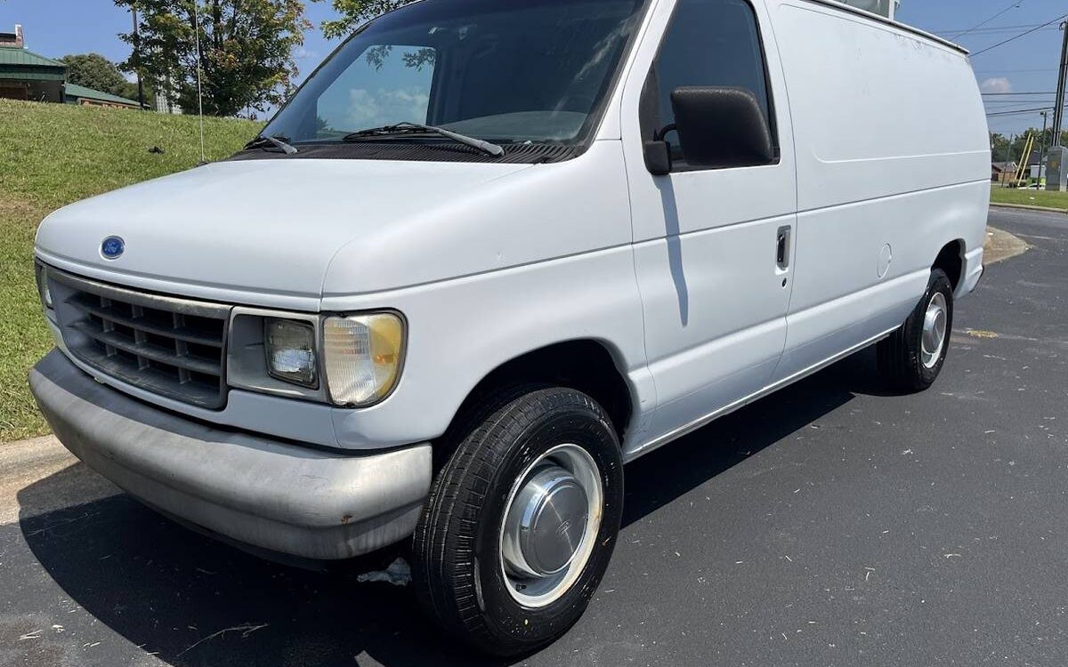 Ford-E150-cargo-van-1994