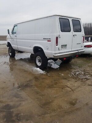 Ford-Econoline-1977-7