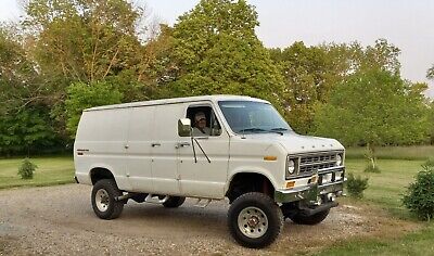 Ford Econoline  1977 à vendre