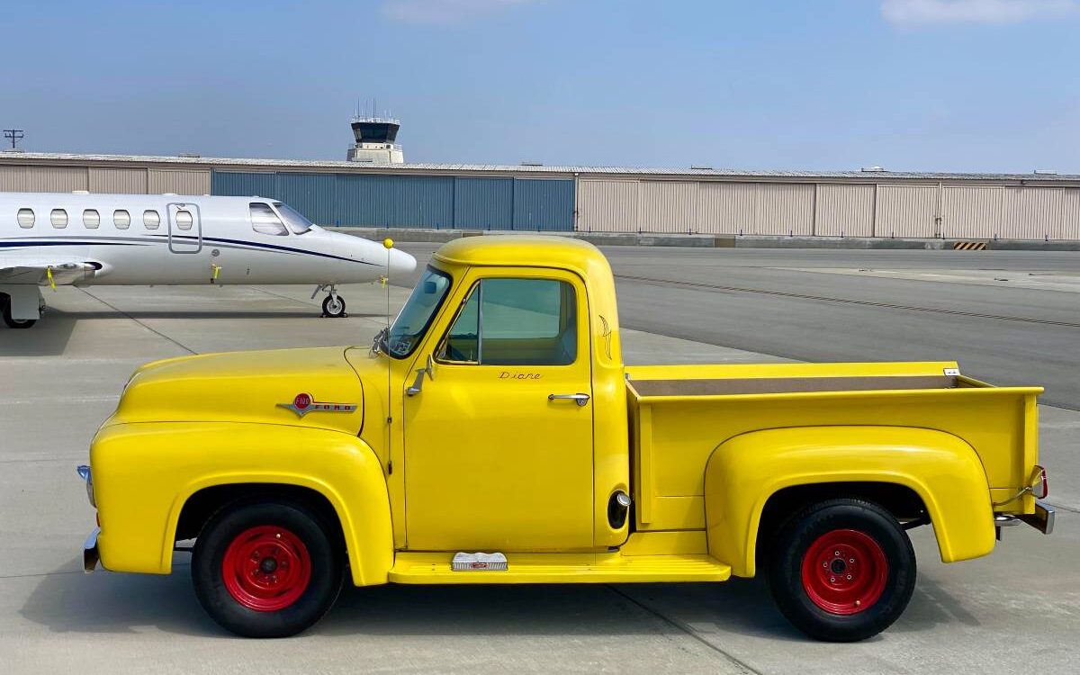 Ford-F-100-truck-1955-22