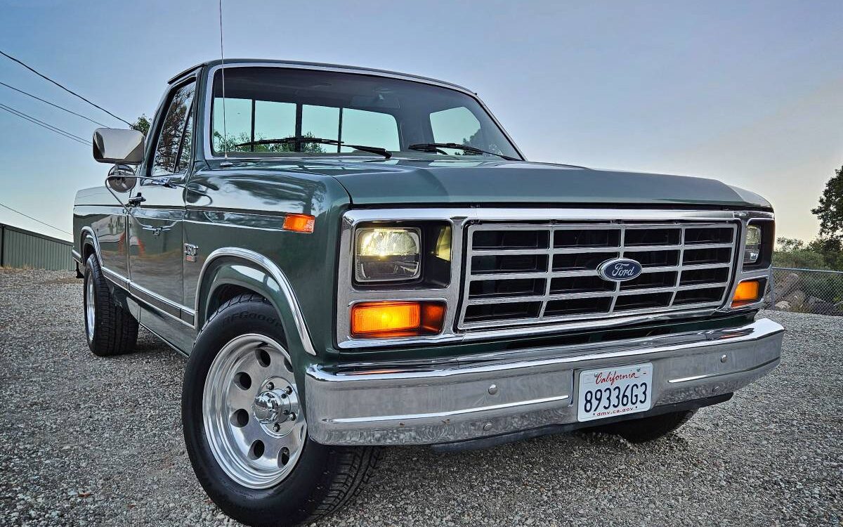 Ford-F-150-1986