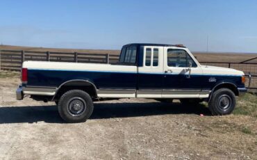 Ford-F-250-diesel-1990