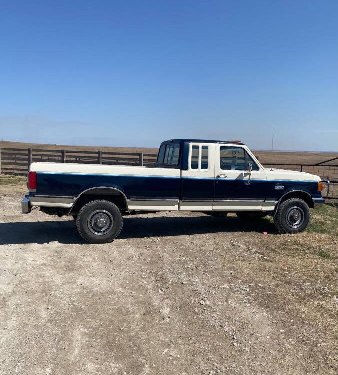 Ford-F-250-diesel-1990