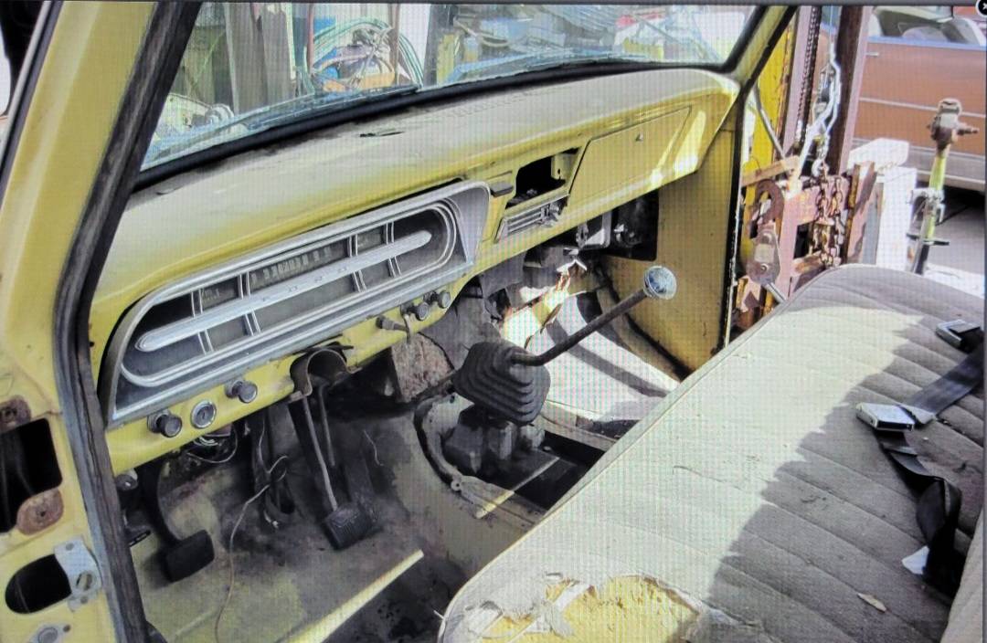 Ford-F100-4x4-1972-19