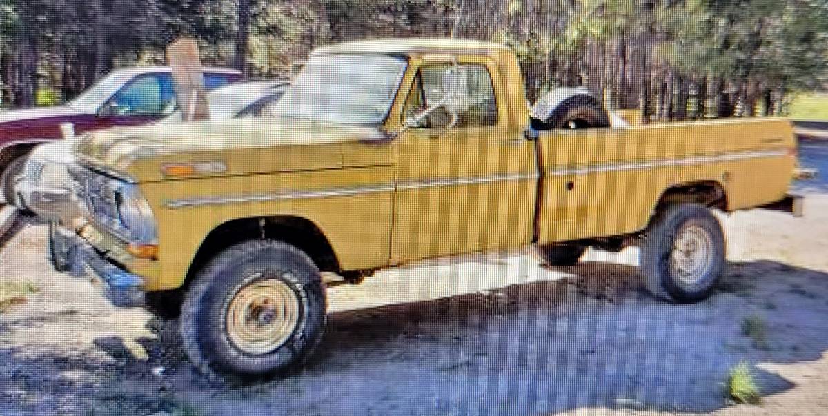 Ford-F100-4x4-1972-23