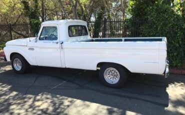 Ford-F100-pickup-1965