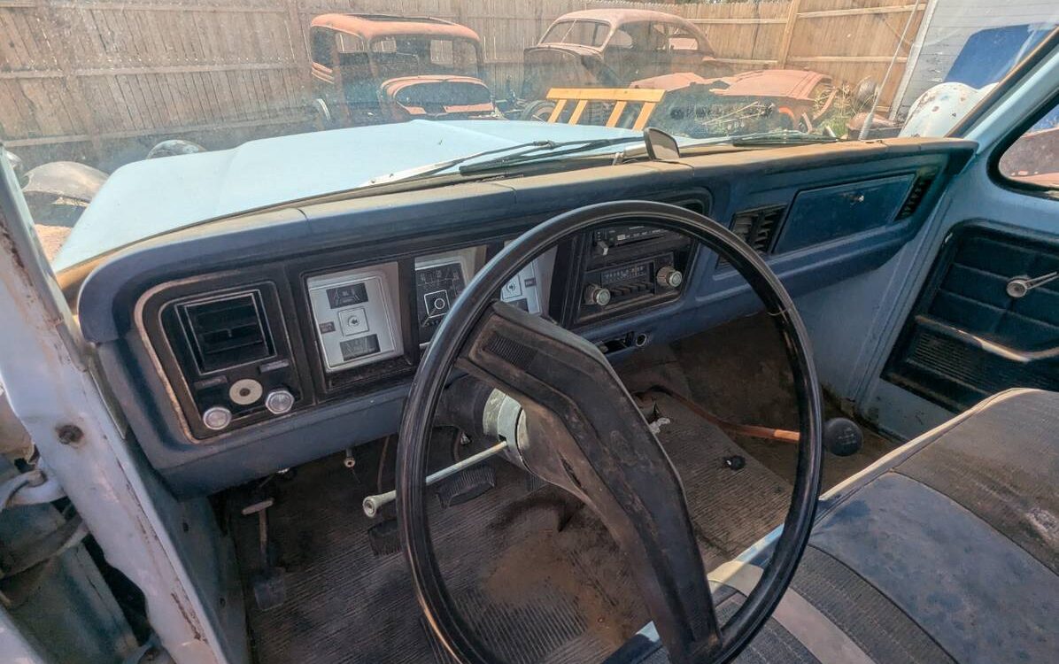 Ford-F250-1979-1