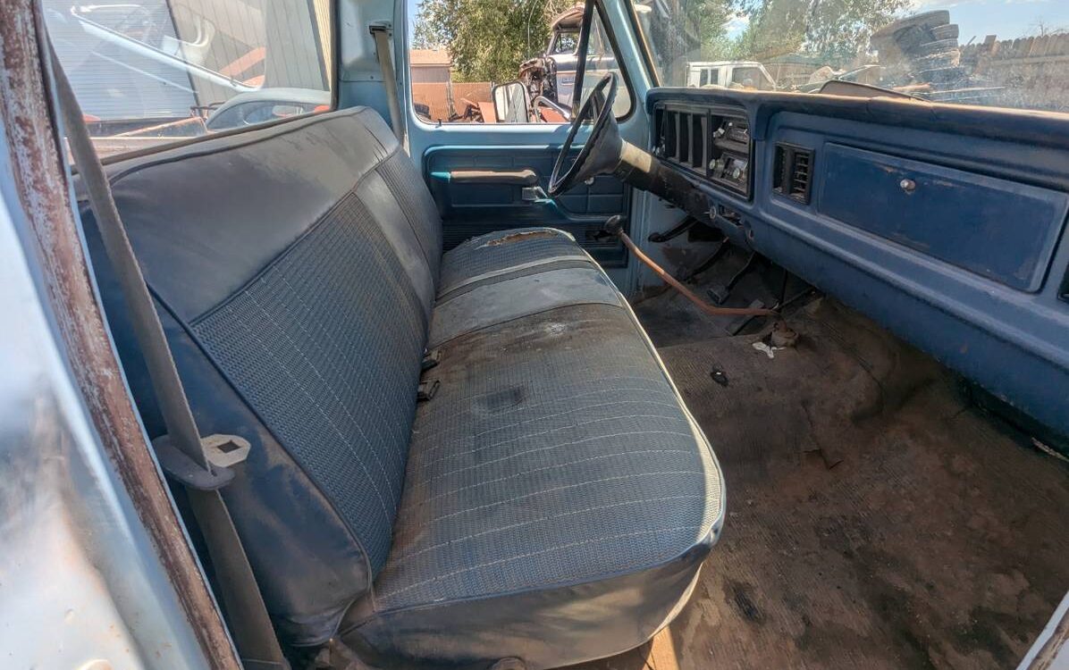 Ford-F250-1979-9