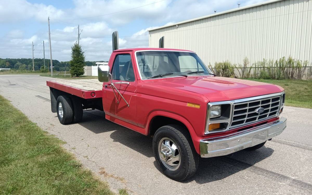 Ford-F350-1984