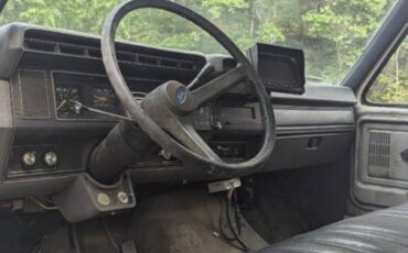 Ford-F700-1992-3