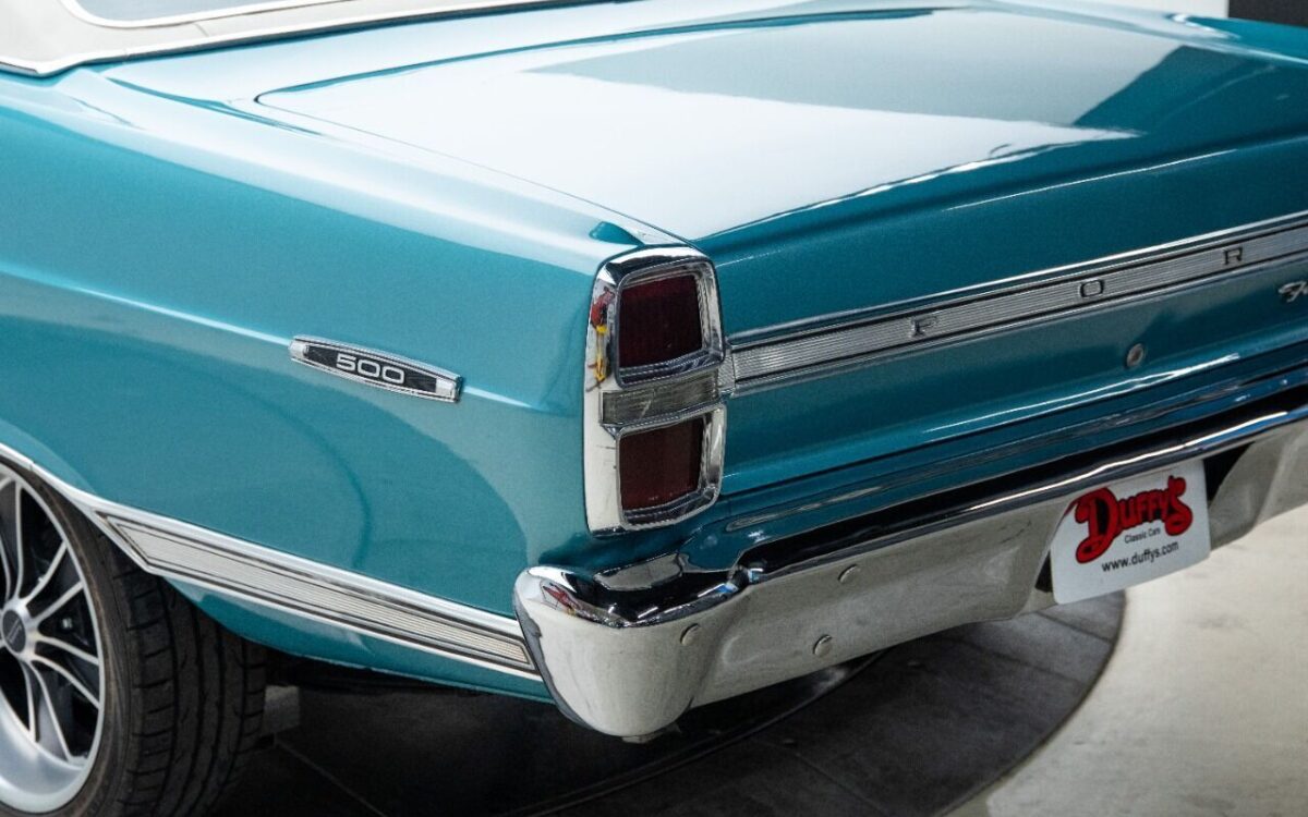 Ford-Fairlane-Coupe-1967-11