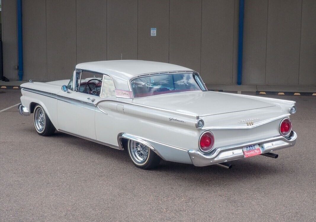 Ford-Galaxie-1959-1