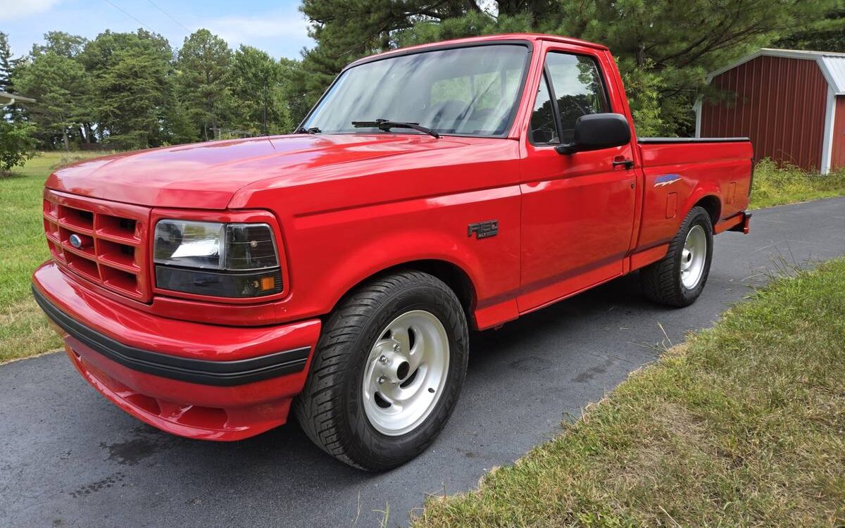 Ford-Lightning-svt-1993-1