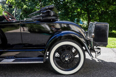 Ford-Model-A-Cabriolet-1928-5