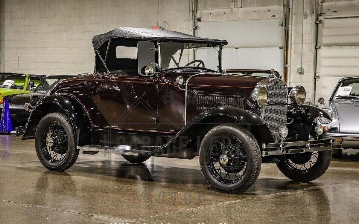 Ford-Model-A-Cabriolet-1930-2